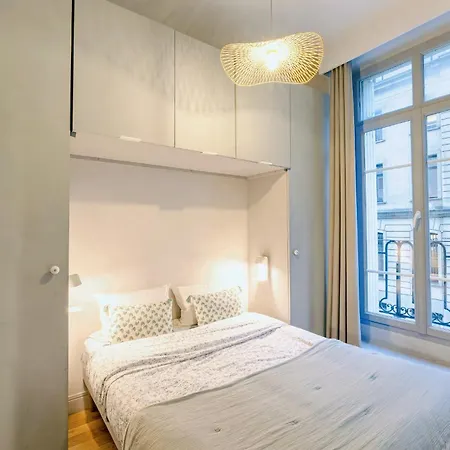 3p En Plein Centre De Louvre *