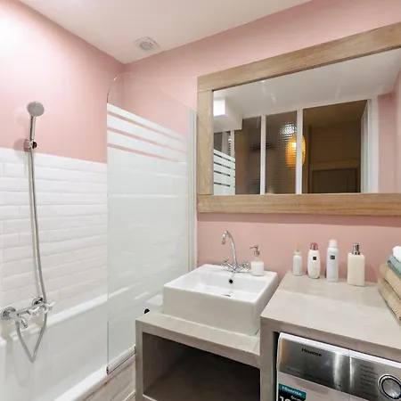 Lägenhet 3p En Plein Centre De Louvre