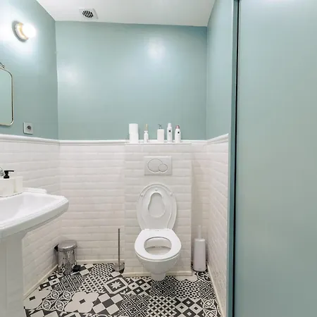 3p En Plein Centre De Louvre باريس