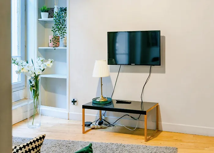 3p En Plein Centre De Louvre Daire Paris