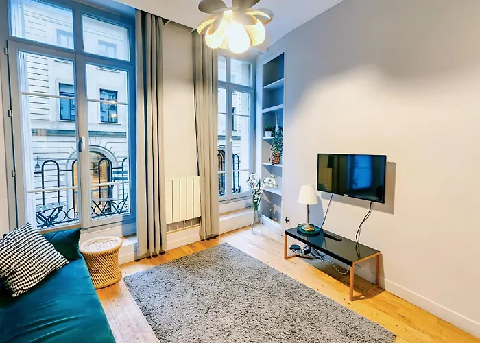 Daire 3p En Plein Centre De Louvre *