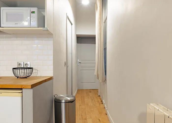 3p En Plein Centre De Louvre Daire Paris